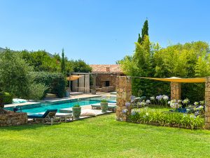 Lire la suite à propos de l’article Séjour raffiné au Domaine Pozzo di Mastri****, en Corse du Sud