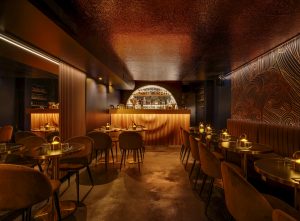 Lire la suite à propos de l’article Mixologie et cuisine fusion, Kinágua le nouveau spot parisien tendance