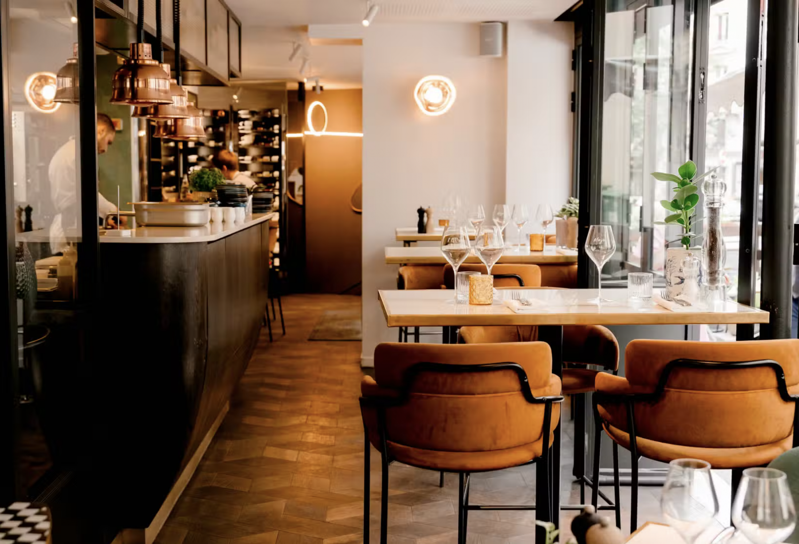 Lire la suite à propos de l’article Mojo Paris, l’art subtil de la bistronomie à la braise