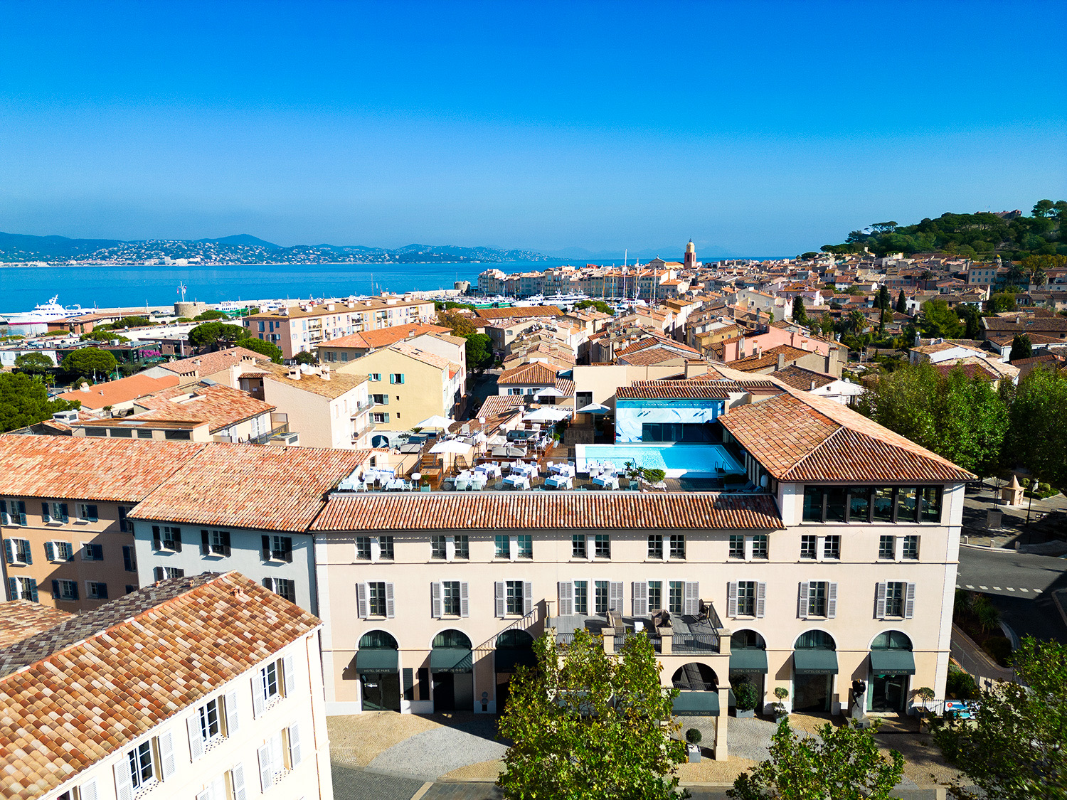 Lire la suite à propos de l’article Hôtel de Paris Saint-Tropez*****, immersion dans l’un des joyaux de la Riviera
