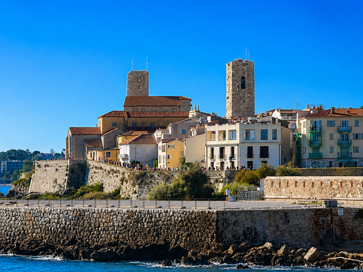 Lire la suite à propos de l’article Antibes, le luxe en héritage
